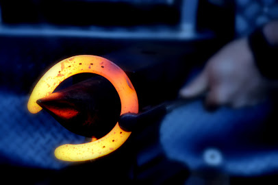Hammer and Tongs Farriers